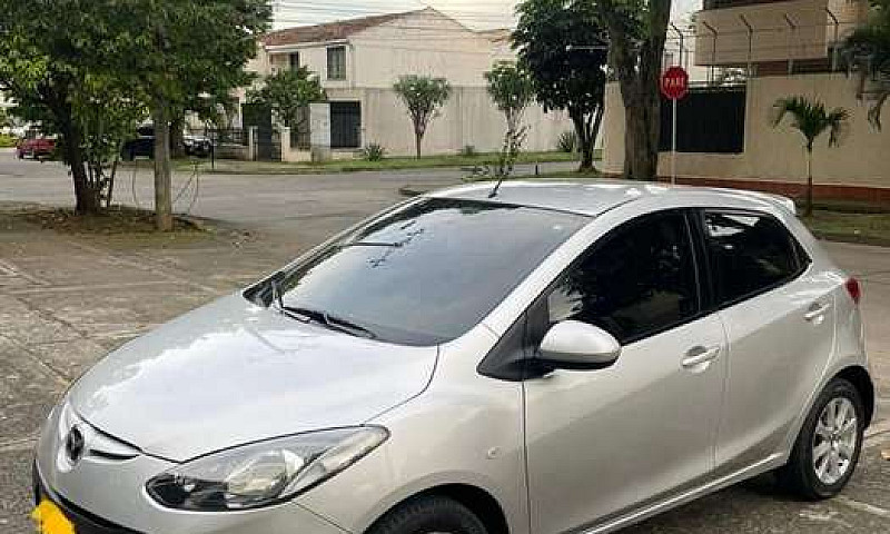 Mazda 2 2015 Automat...