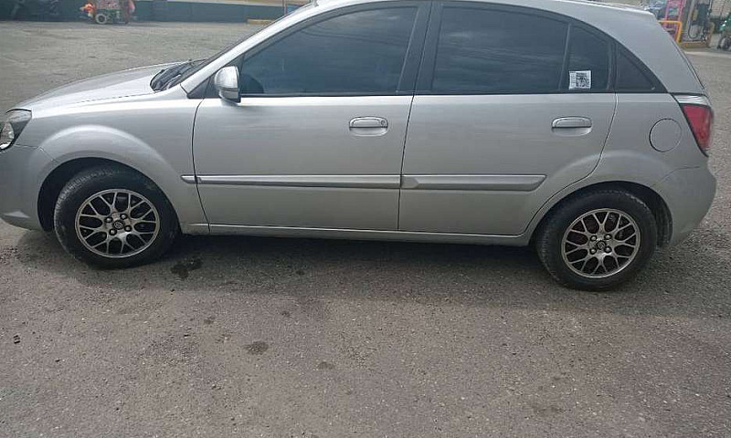 Vendo Carro Kia Rio ...