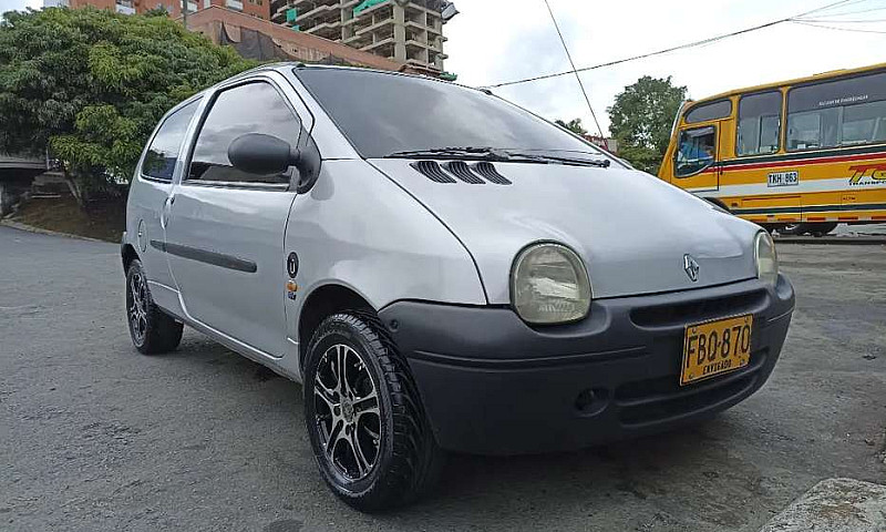 Hermoso Twingo...