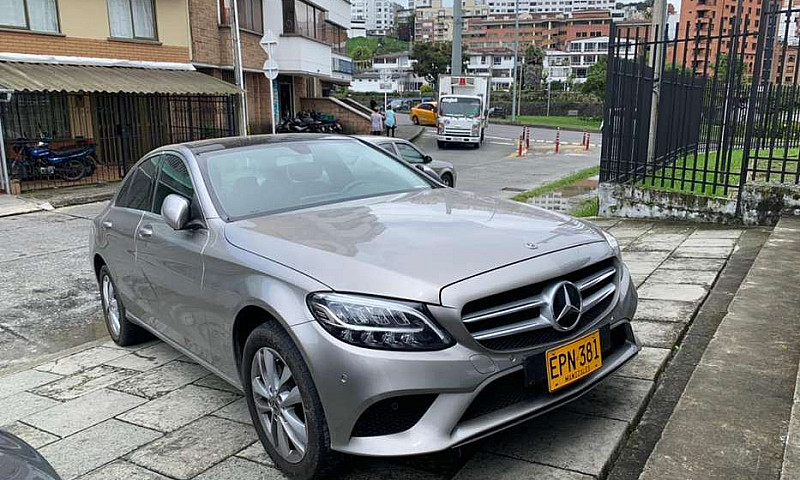 2019 Mercedes 180T...