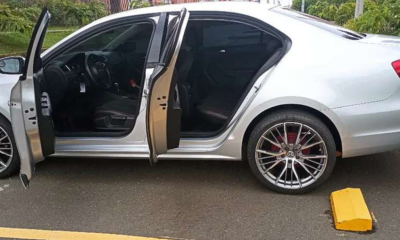 Volkswagen Jetta 201...