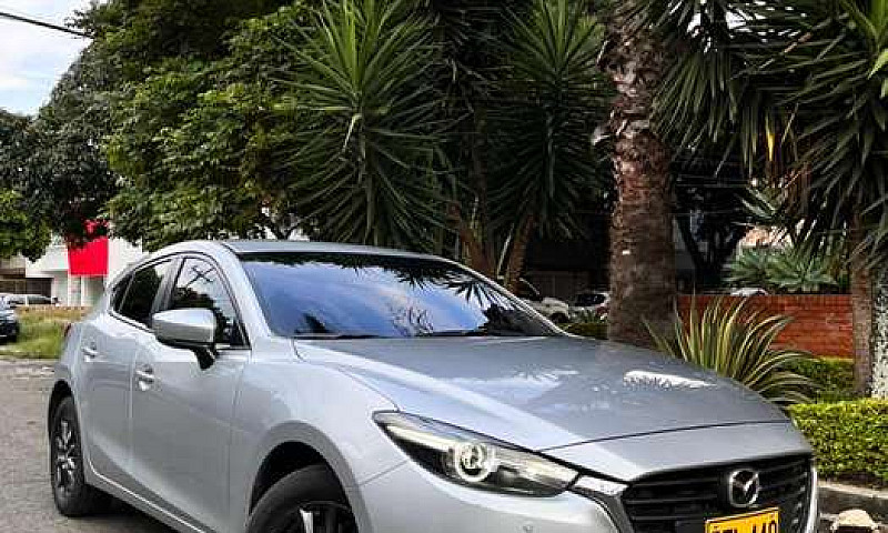 Mazda 3 Touring Hatc...