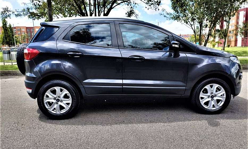 Ford Ecosport Titani...