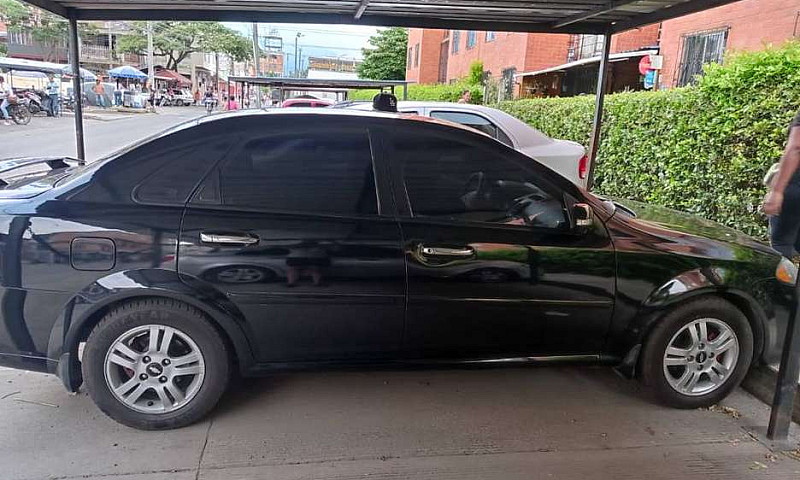 Chevrolet Optra Adva...
