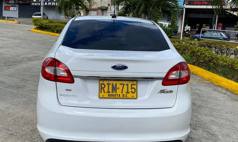 Ford Fiesta Se  Mode...