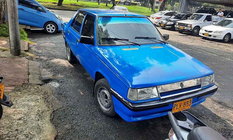 Vendo Renault 9Tse A...