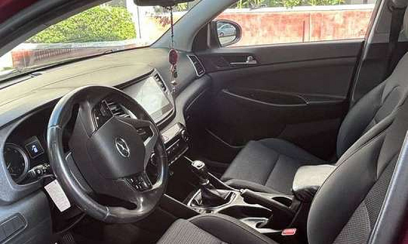 Hyundai New Tucson 2...