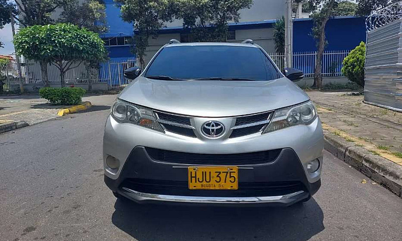 Vendo Toyota Rav4 Mo...