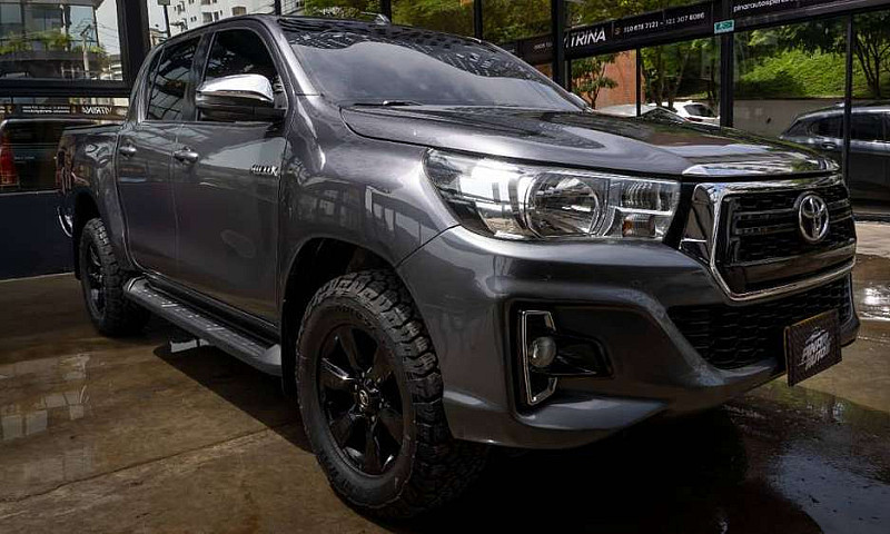 Toyota Hilux Srv...