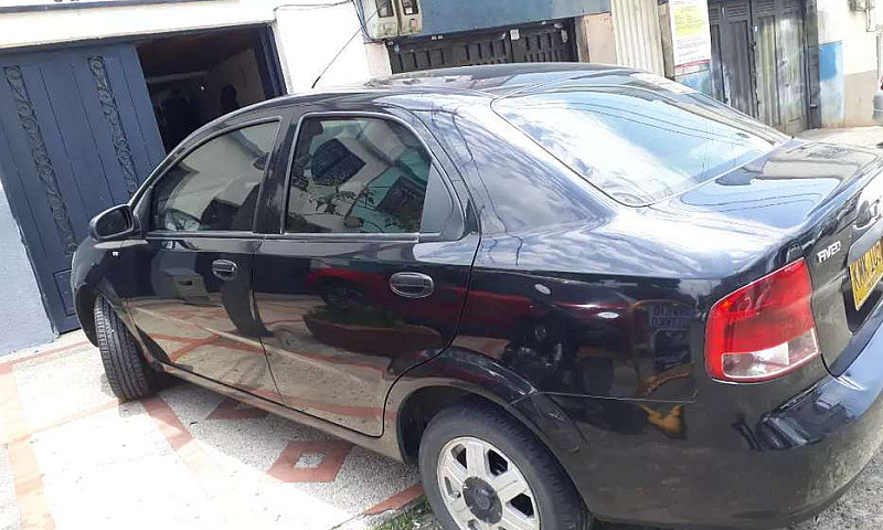 Automovil.aveo.en.bu...