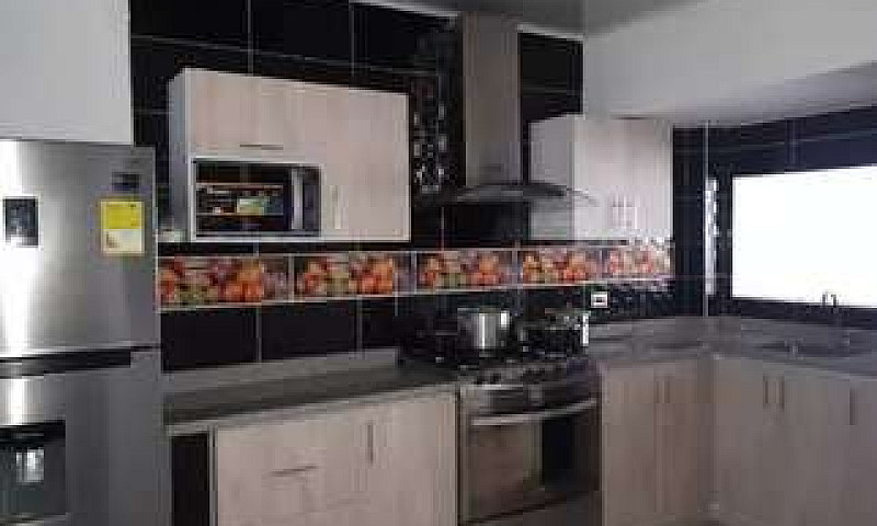 Hermosa Casa + Apart...
