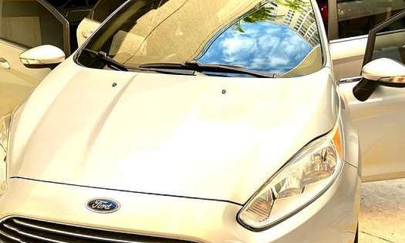 Vendo Ford Fiesta Ti...