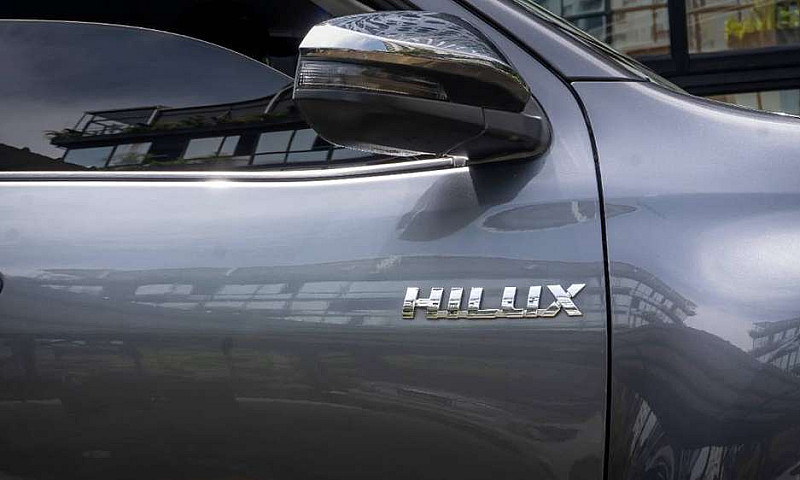 Toyota Hilux Srv...