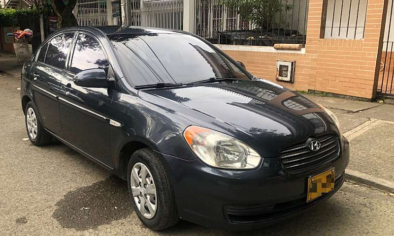 Hyundai Accent Visio...
