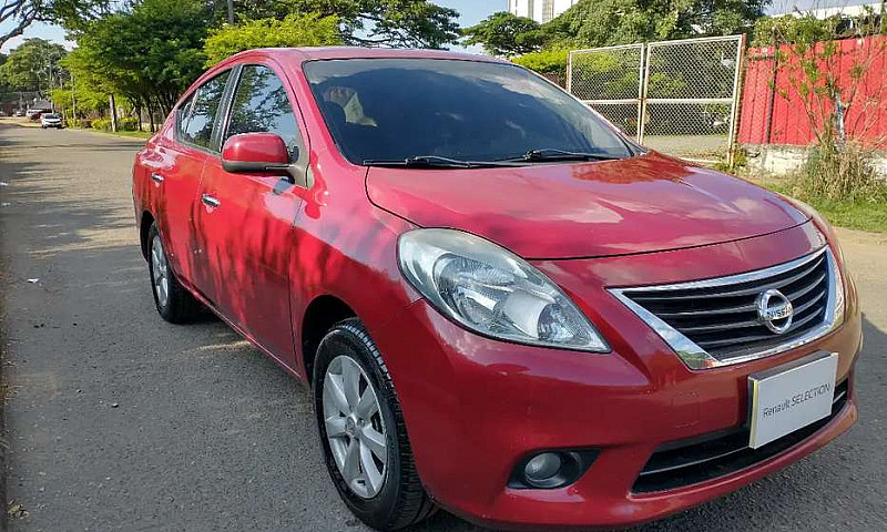 Nissan Versa 2013...