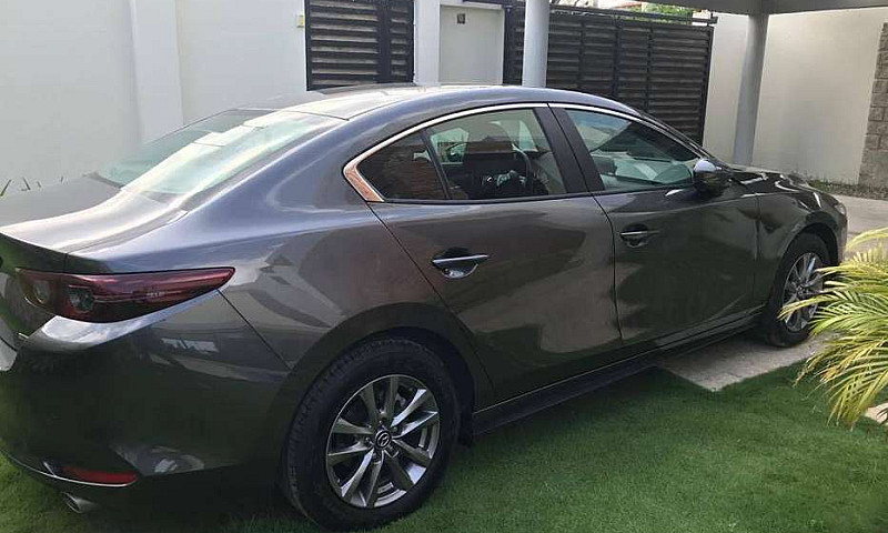 Mazda 3 - Modelo 202...