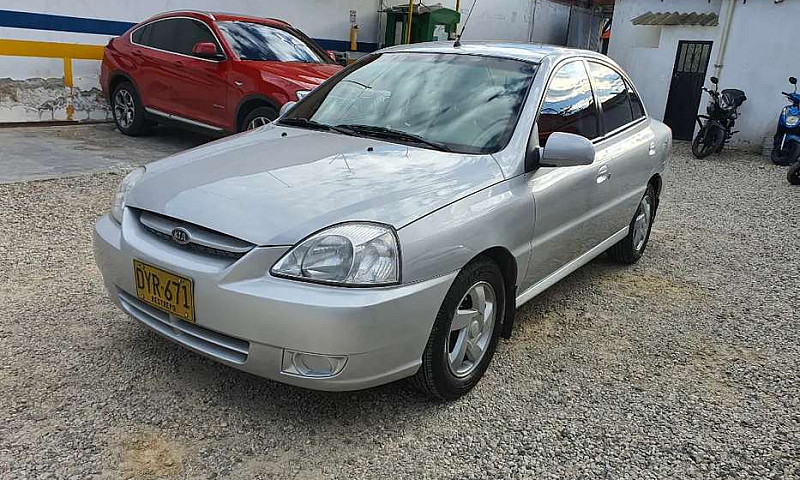 Kia Rio Stylus 2009...