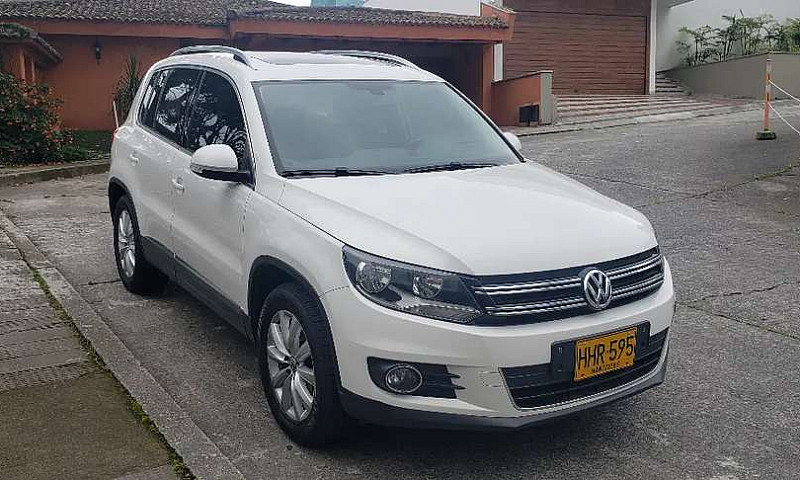 Volskwagen Tiguan 20...