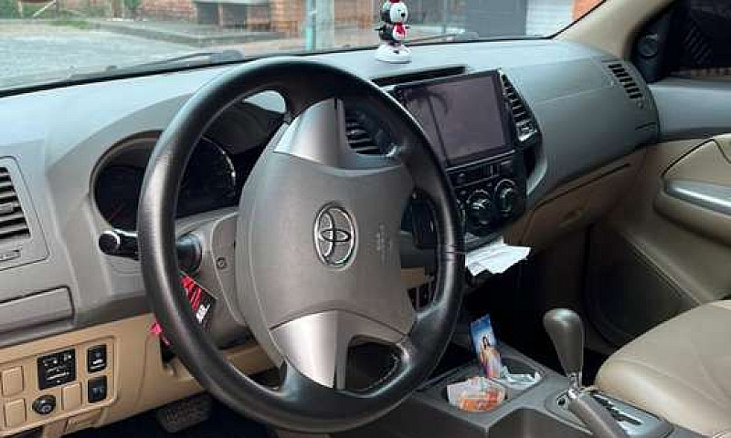 Vendo Toyota Fortune...