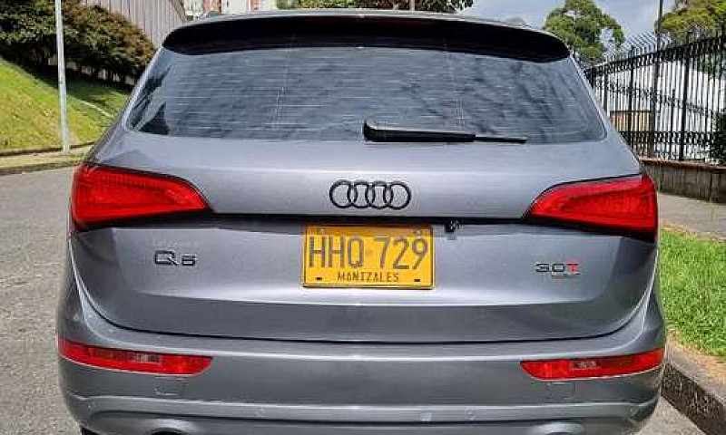 Audi Q5 3.0 T Gasoli...