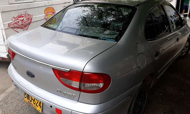 Se Vende Un Renault ...