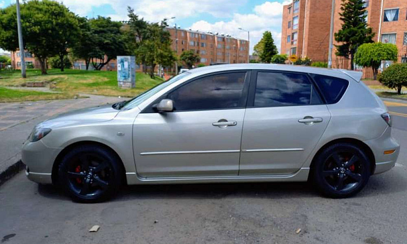 Vendo Mazda 3 Hatchb...