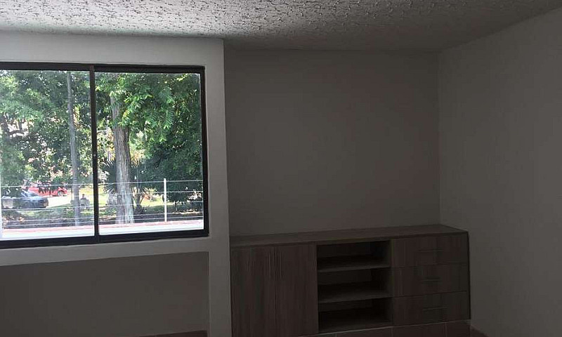 Se Alquila Habitacio...