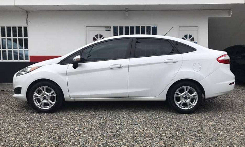 Ford Fiesta 2015...