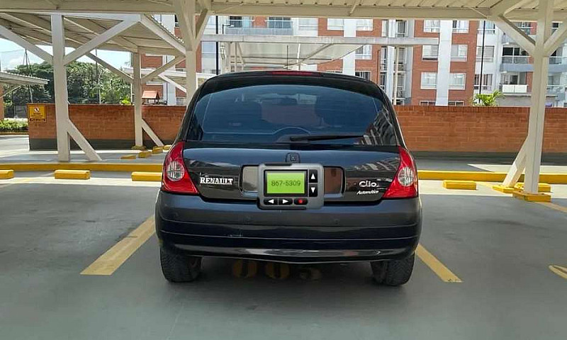 Renault Clio 2010...