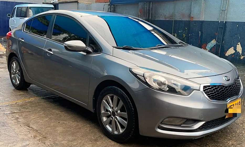 Kia Cerato Forte 201...