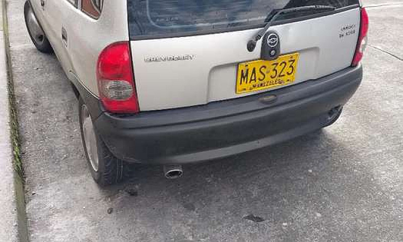 Vendo Corsa 5 Puerta...
