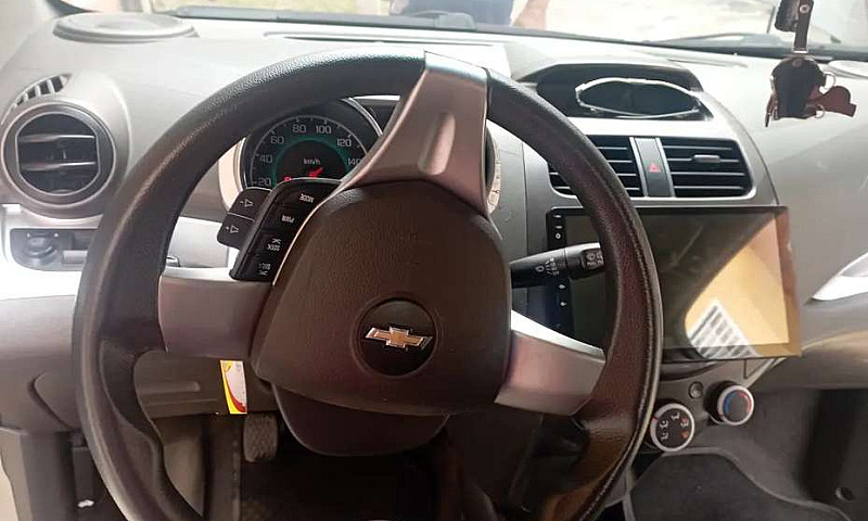 Spark Gt Modelo 2014...