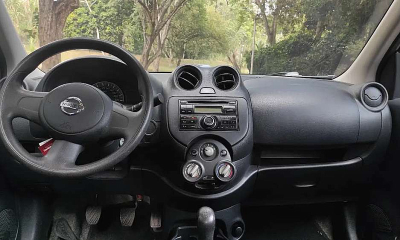 Nissan March 2017...