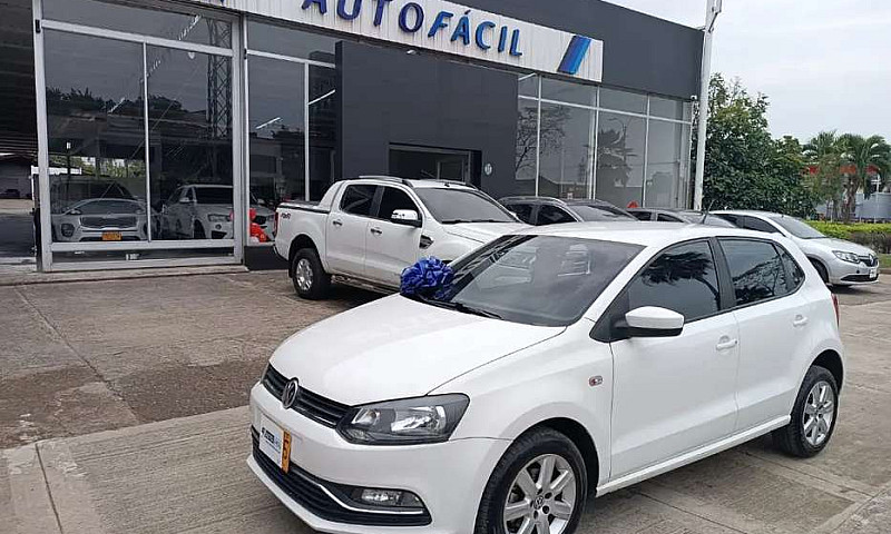 Volkswagen Polo 2015...