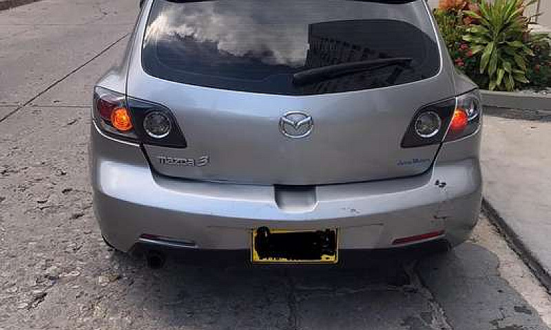 Mazda 3 Modelo 2006...