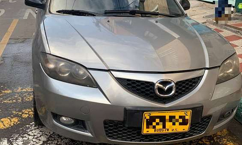 Se Vende Carro Mazda...