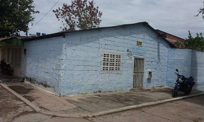 Casa Venta Barrió Em...