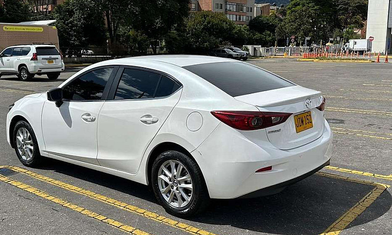 Mazda 3 Grand Tourin...