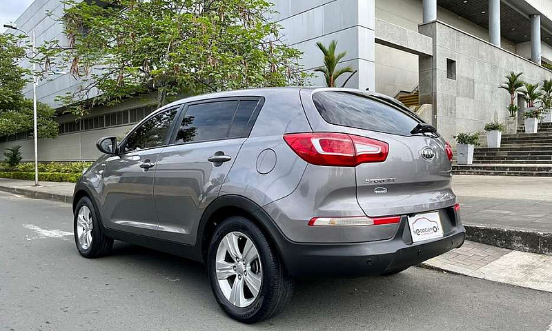 Kia Sportage Revolut...
