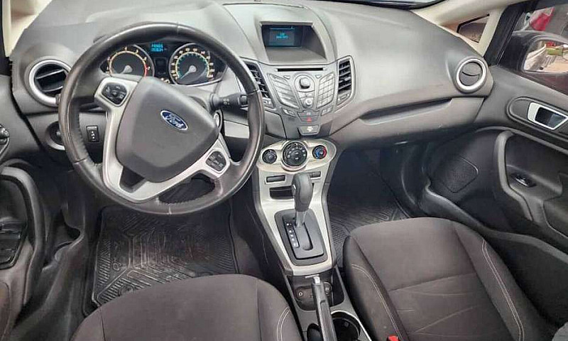 2015 Ford Fiesta 1.6...