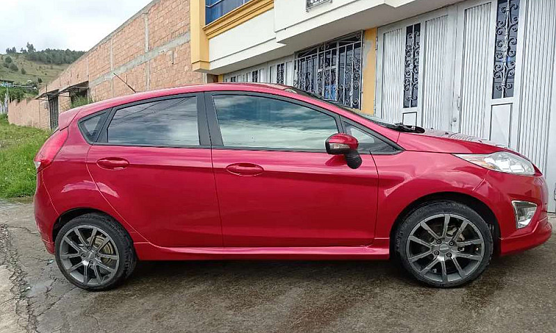 Hermoso Ford Fiesta ...