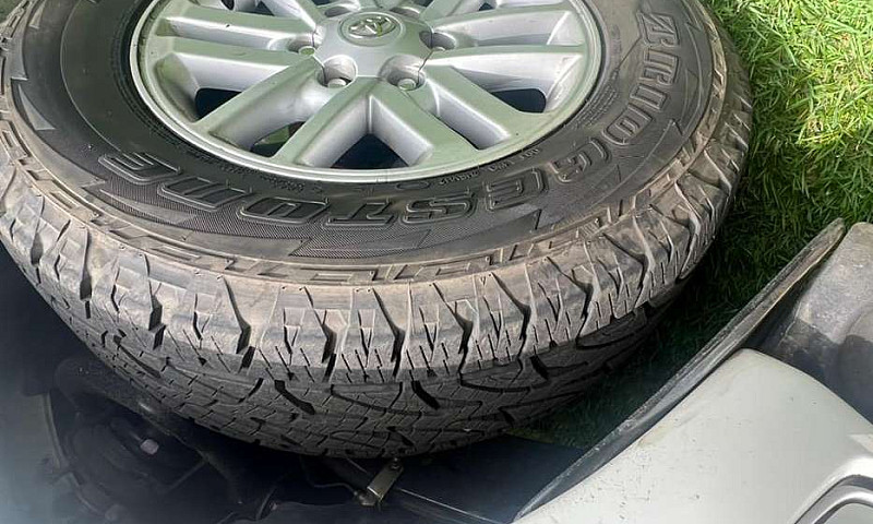 Toyota Hilux Diesel ...