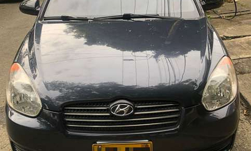 Hyundai Accent Visio...