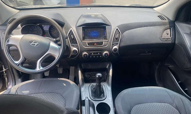 Hyundai Tucson 2011...