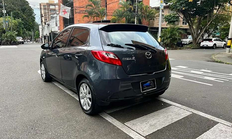 Mazda 2 Hb 2010 Mt 1...