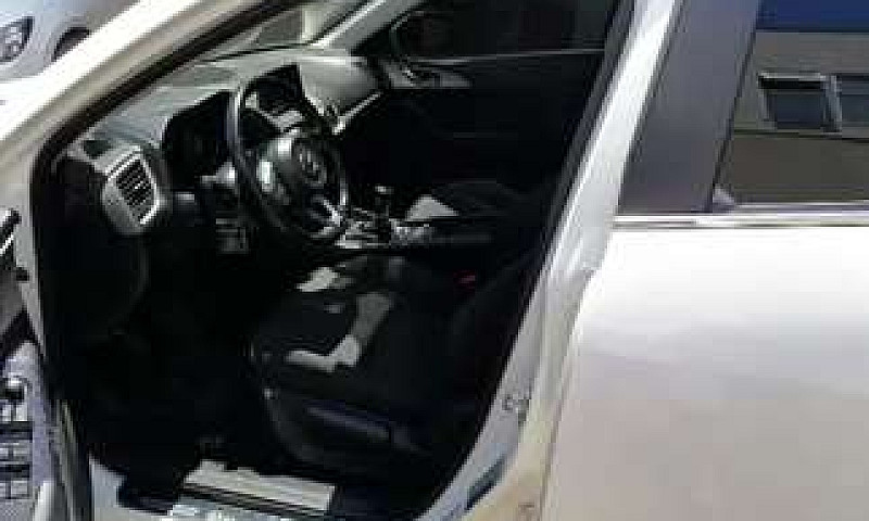 Mazda 3 Modelo 2017...