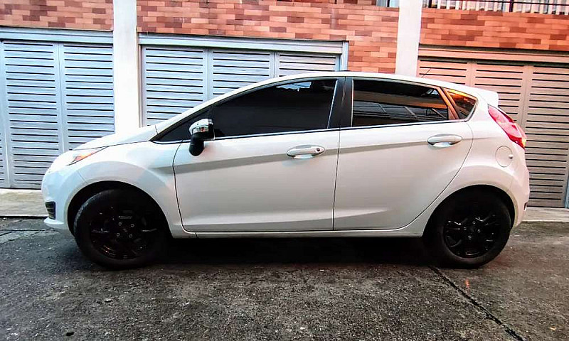 Ford Fiesta 2014...