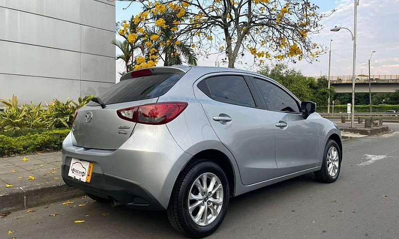Mazda 2 Touring 2018...
