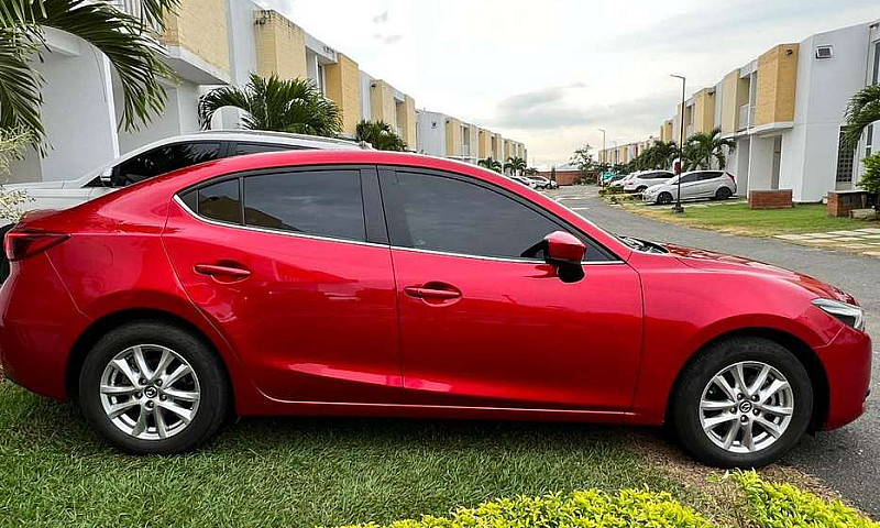 Mazda 3 Touring Mt 2...