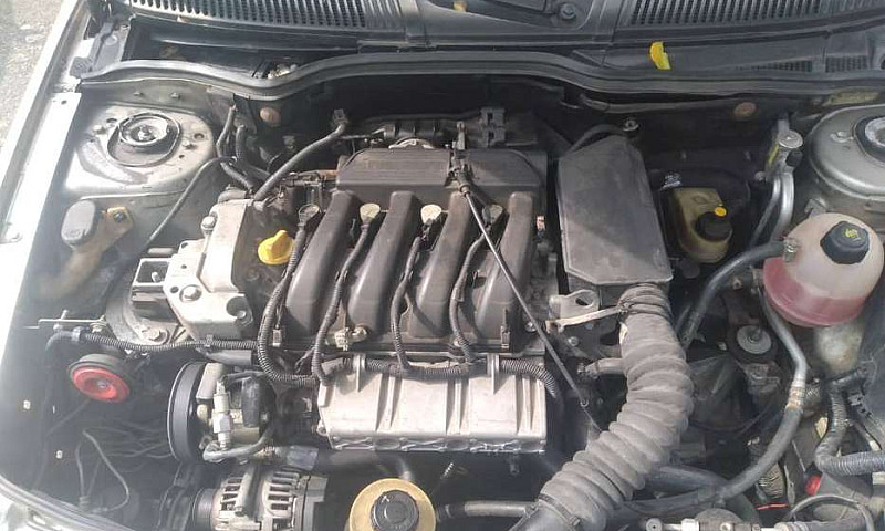 Vendo Carro Megane...
